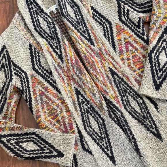 NOT AVAILABLE Woven Heart Multicolor Diamond Pattern Cardigan PTP: 19" - Picture 3 of 5